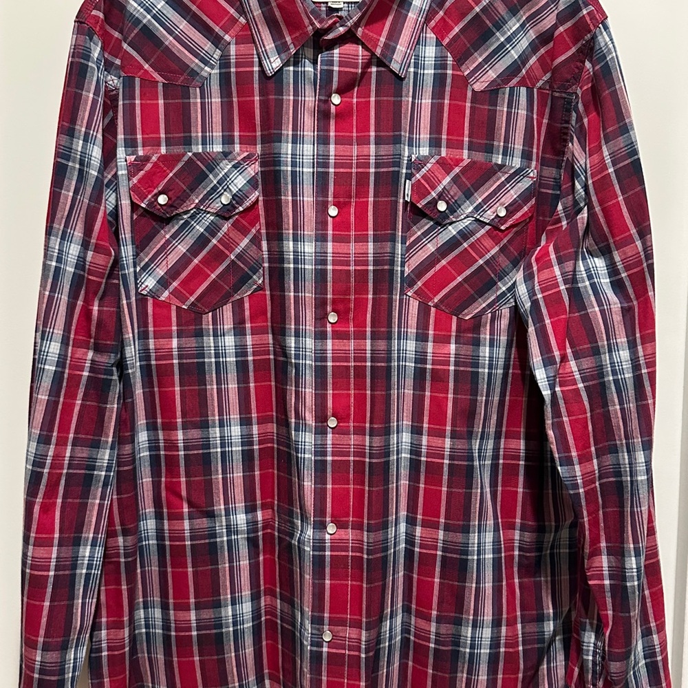 Levi’s Pearl Snap Long Sleeve